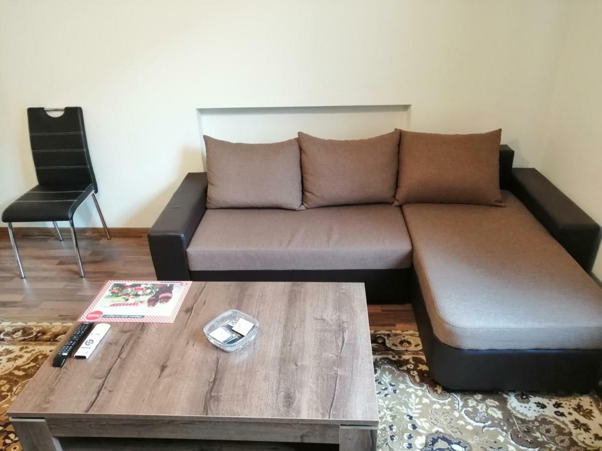 Central Academic Apartment Sofia Zewnętrze zdjęcie