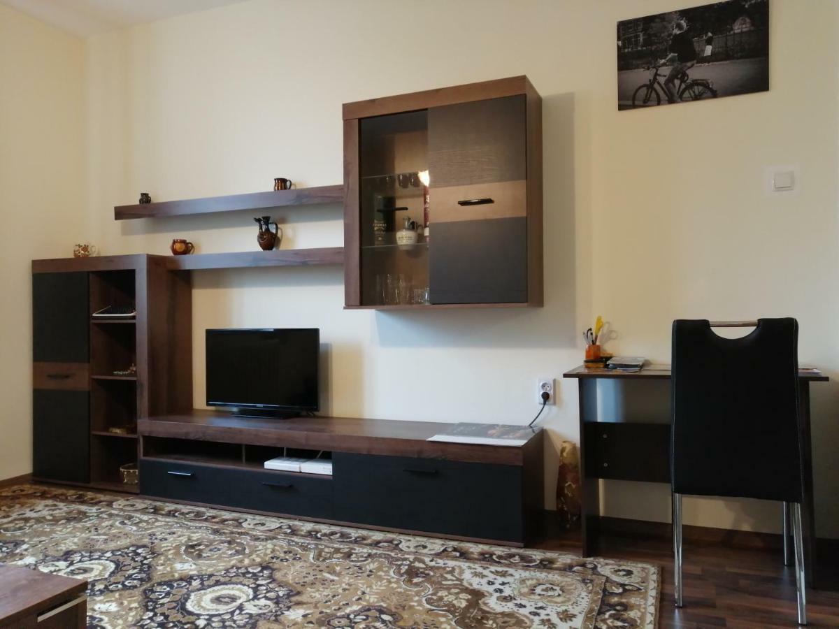 Central Academic Apartment Sofia Zewnętrze zdjęcie